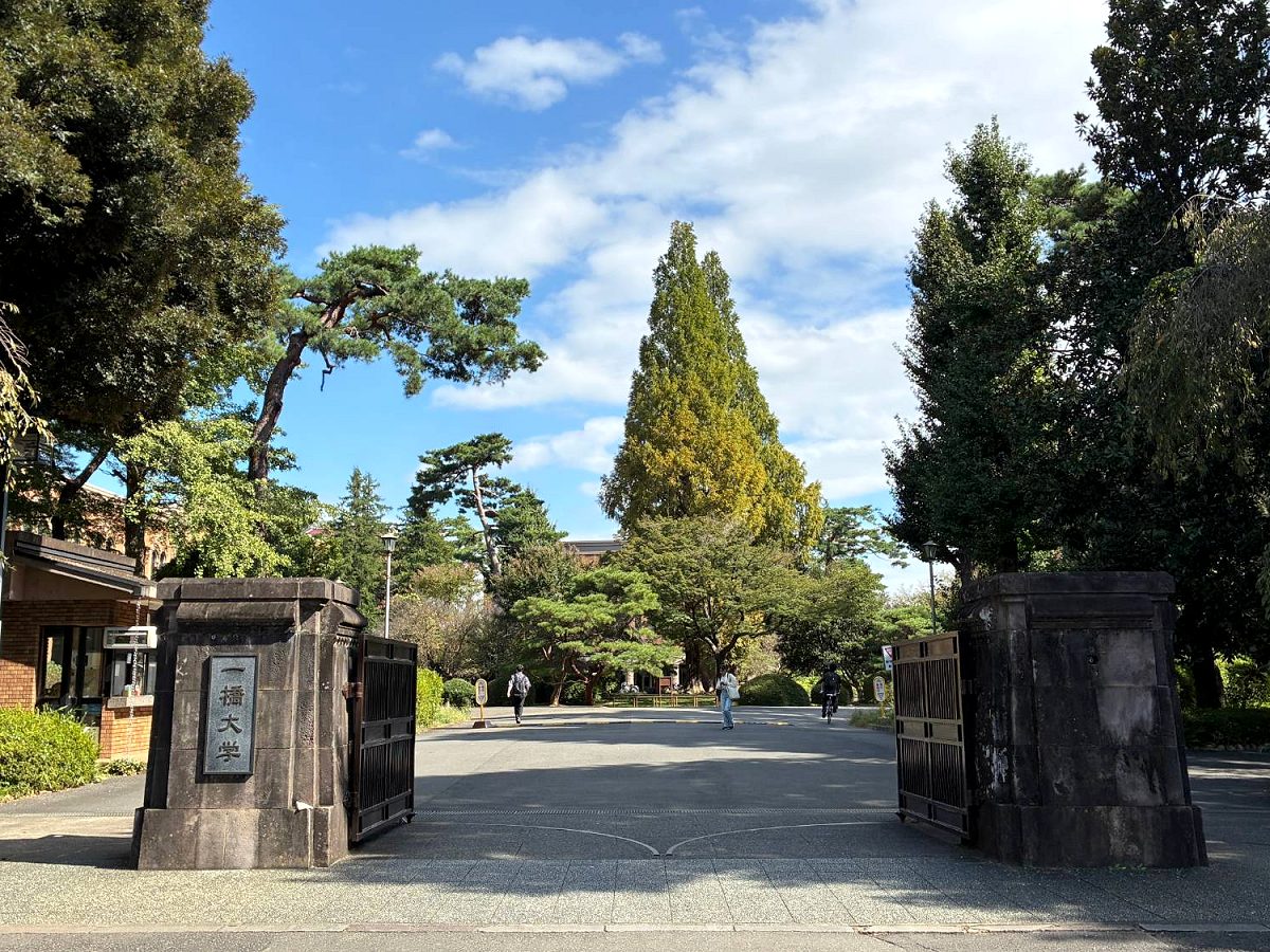東正門